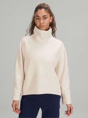 Lululemon sz 8 oversized Textured Funnel-Neck Pullover White Opal off white sz8